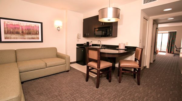 suites at the ramada orlando hotel 