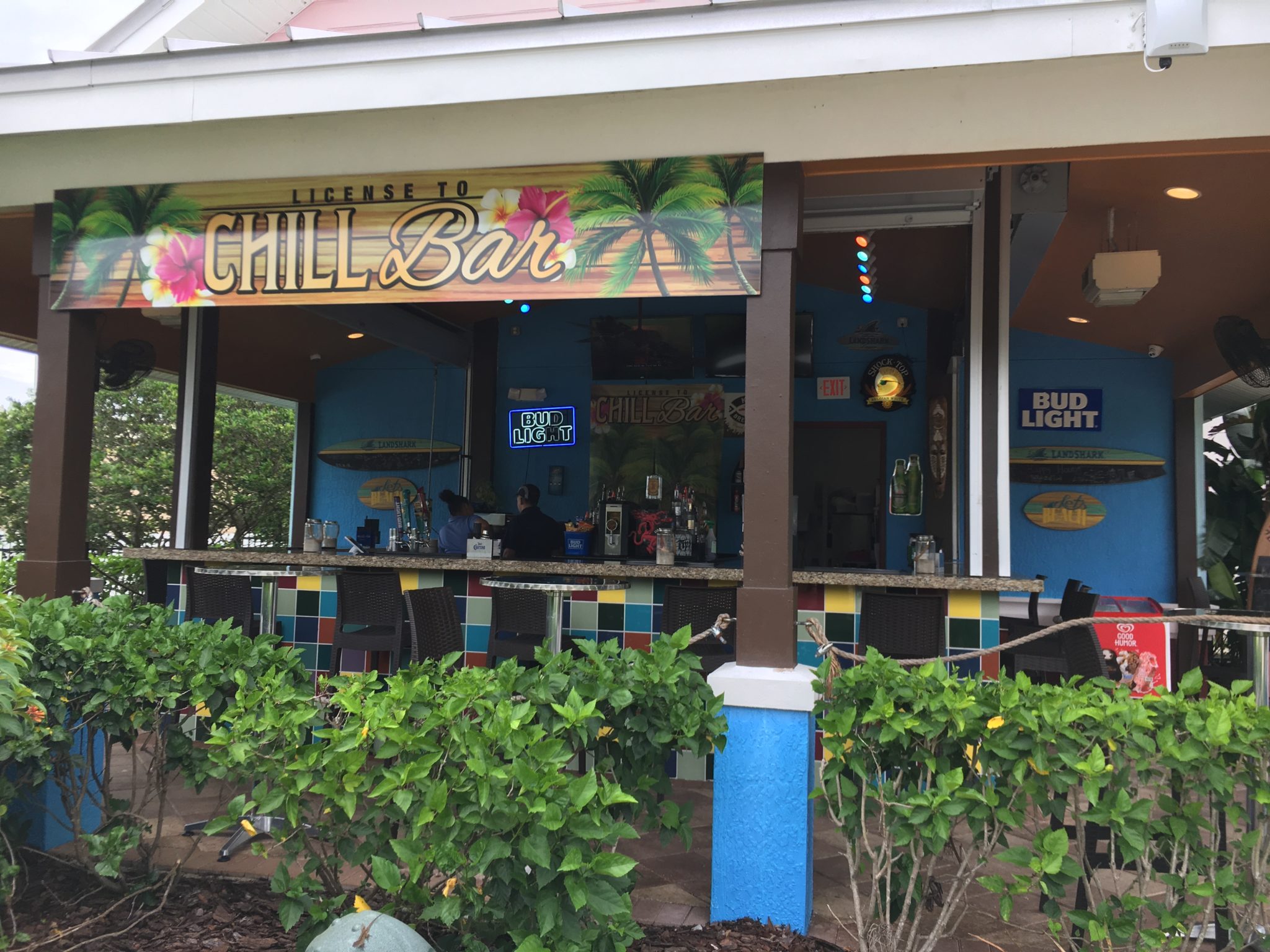 On-site tiki bar and grill