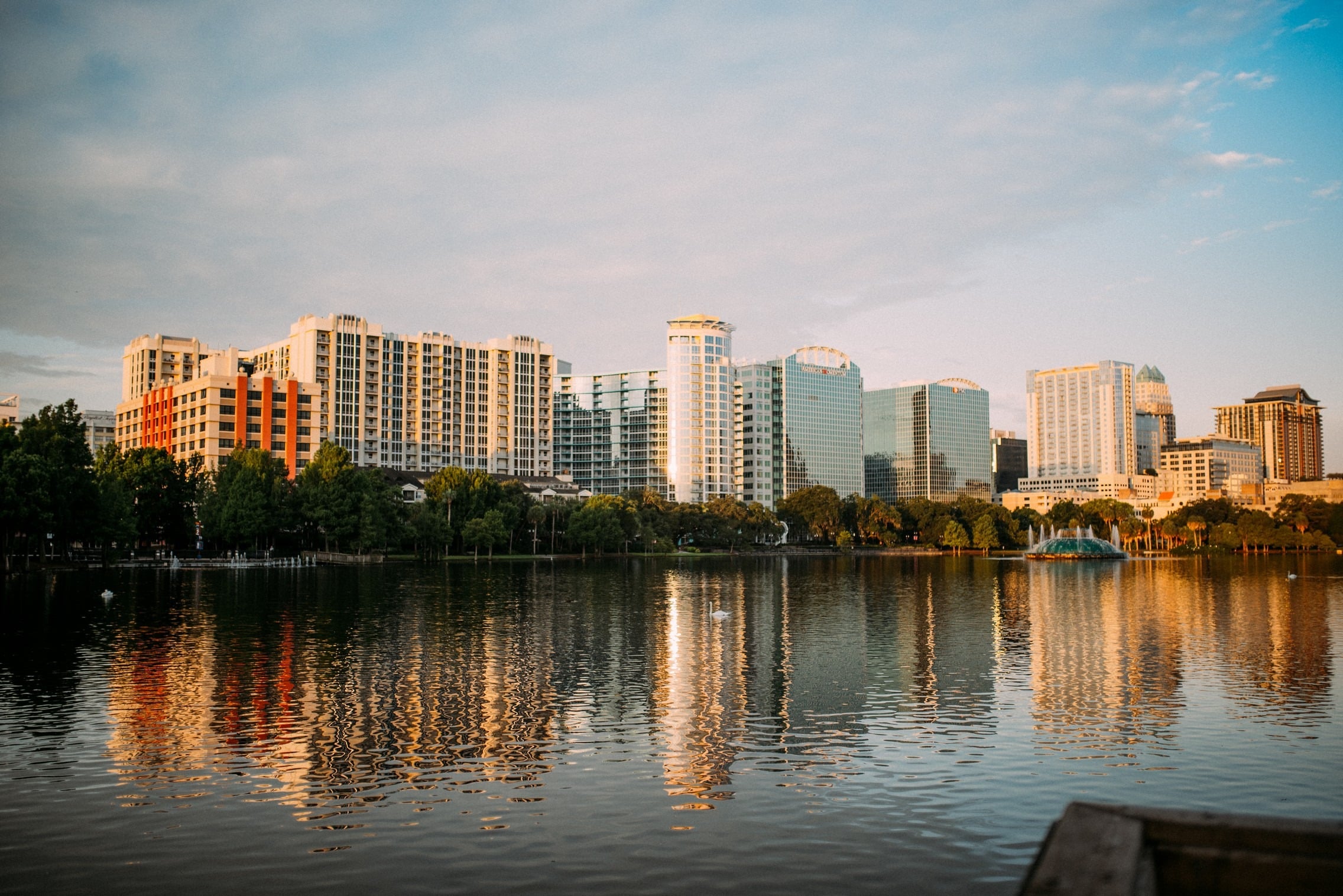 Lake Eola landscape