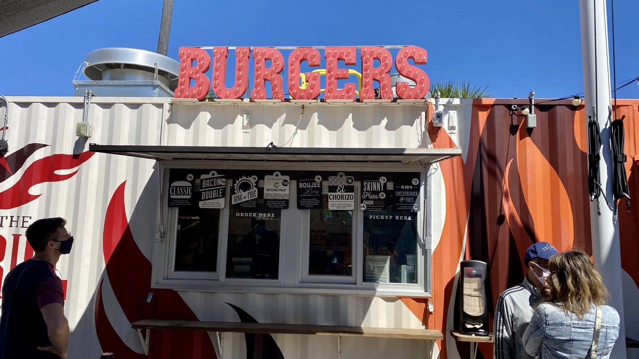 burgers at boxi lake nona