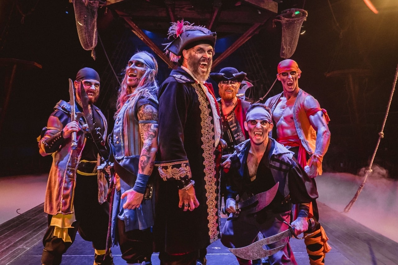 Pirates Dinner Adventure To Host Halloween-Themed Show Vampirates