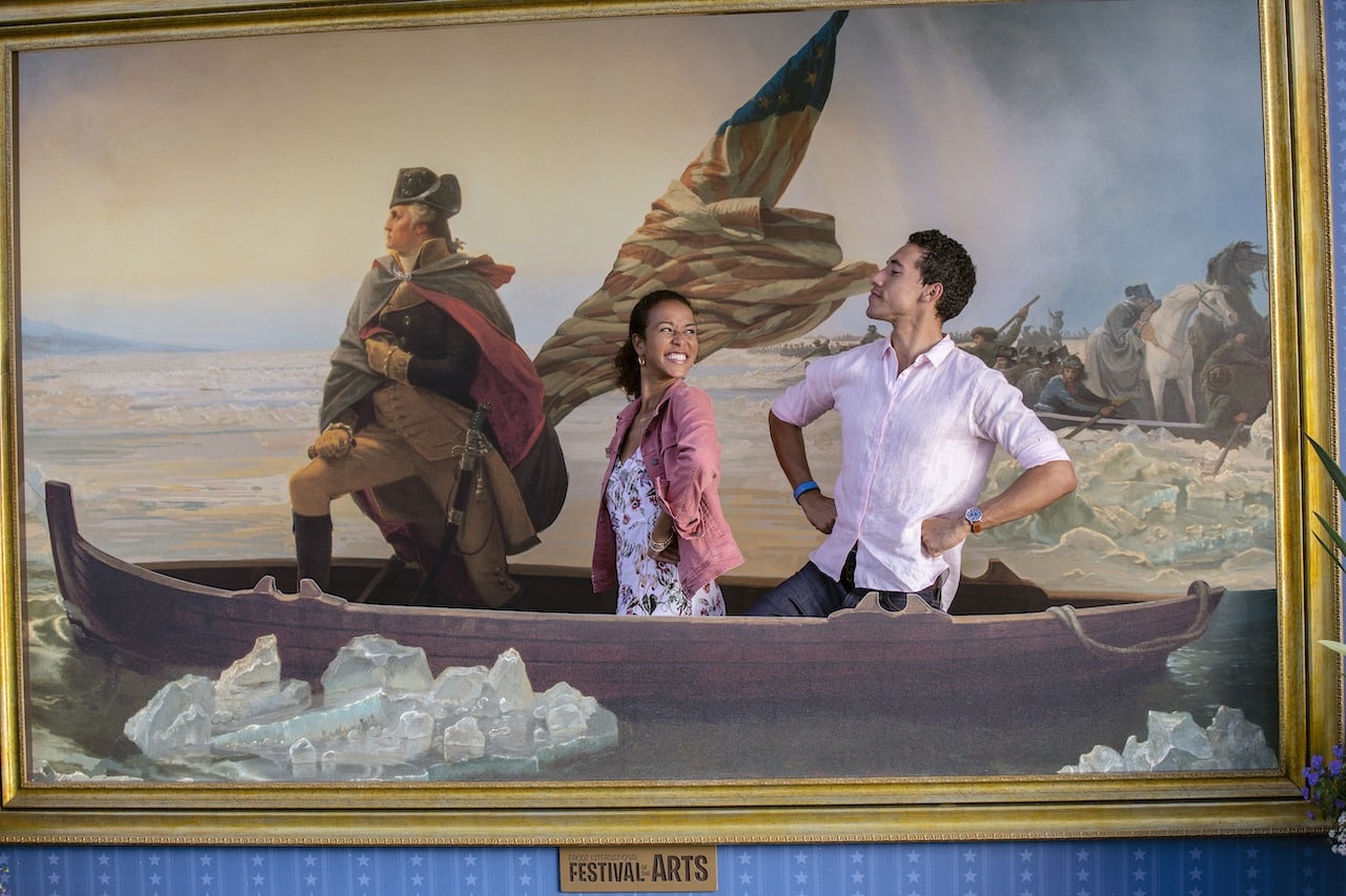Artful Step-in Frames selfie spot in Disney 