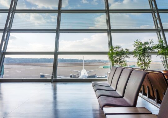 Which Credit Cards Offer the Best Airport Lounge Access?